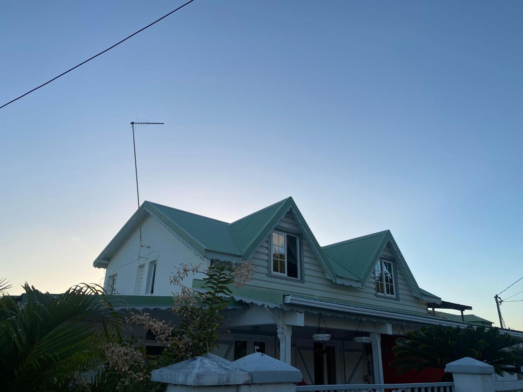 Villa Adelaide Grand-Bourg  外观 照片