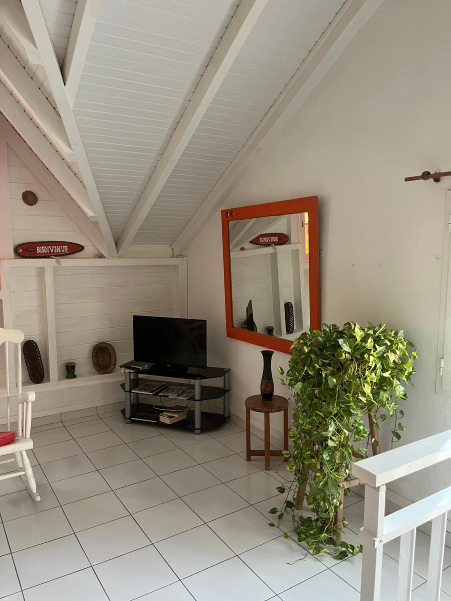 Villa Adelaide Grand-Bourg  外观 照片